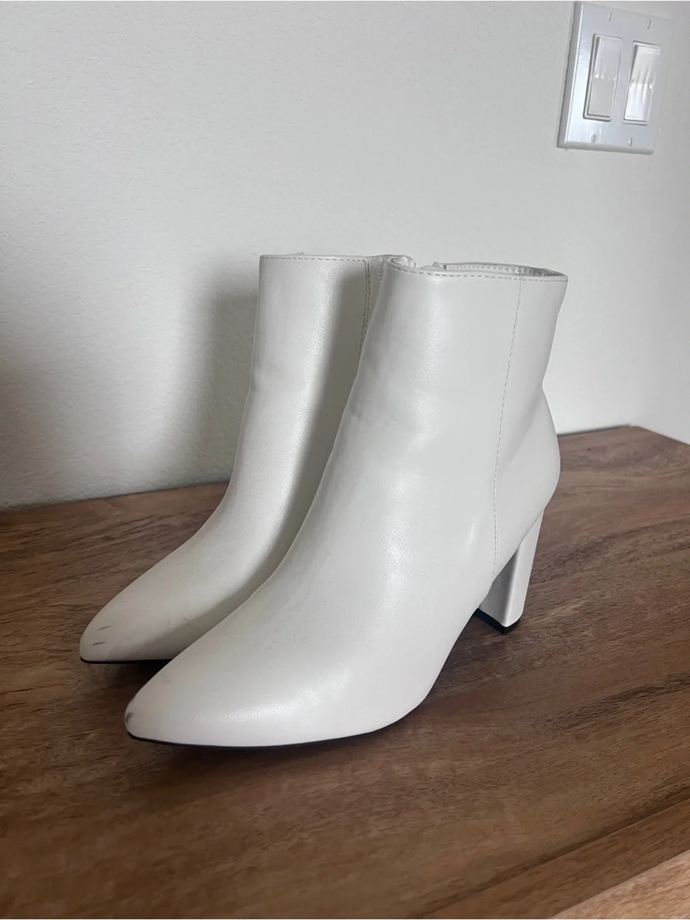 Dream Pairs White Pointed Toe Ankle Boots
